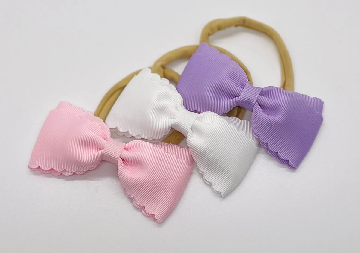 Scalloped Lottie Bow